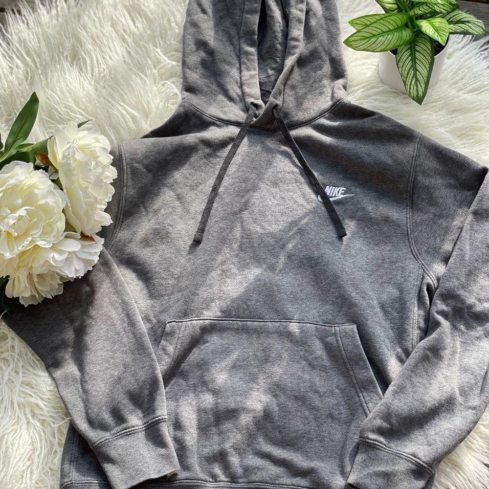 NWOT Nike Hoodie size Small